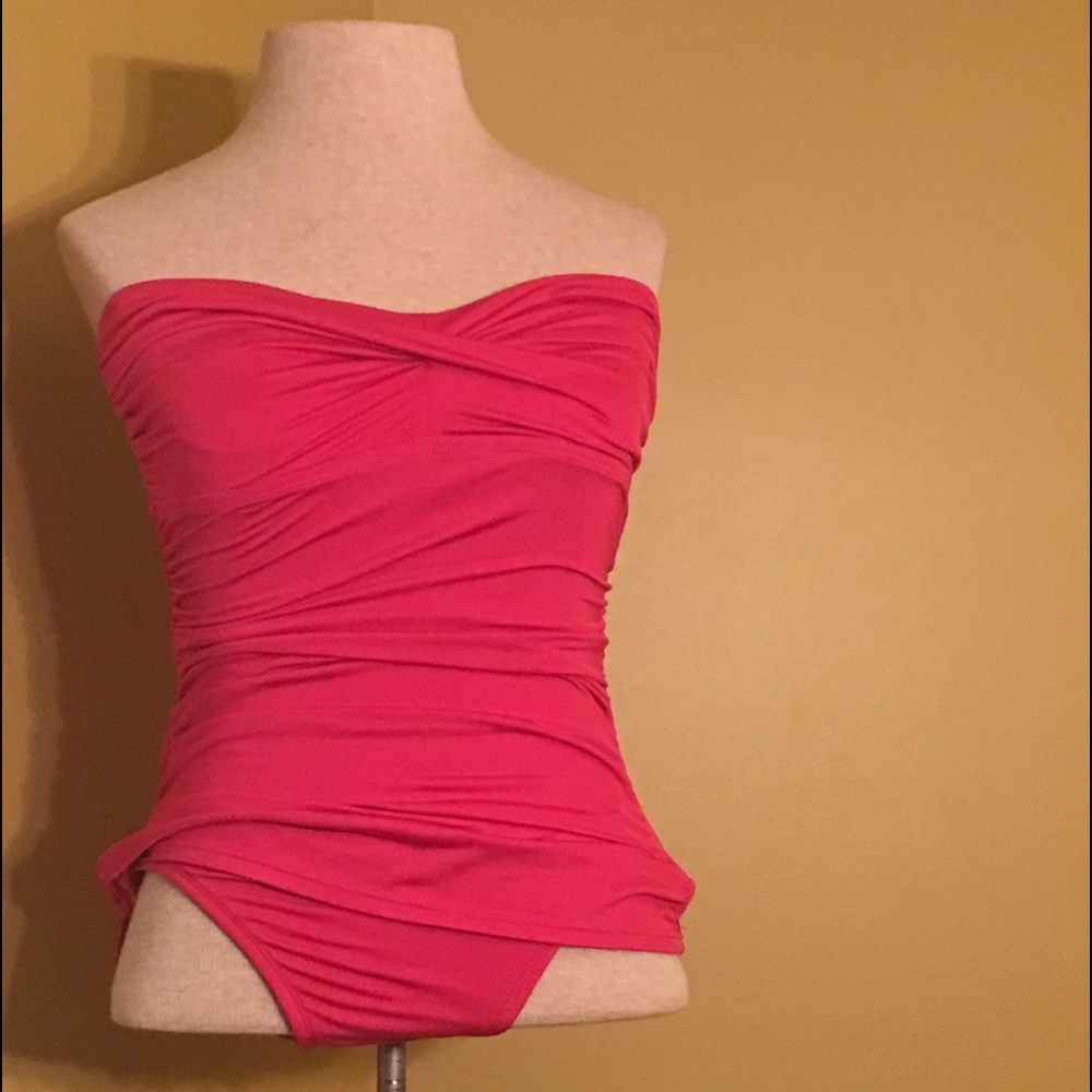 SANGRIA RED BANDEAU TWIST TOP ONE PIECE🌺